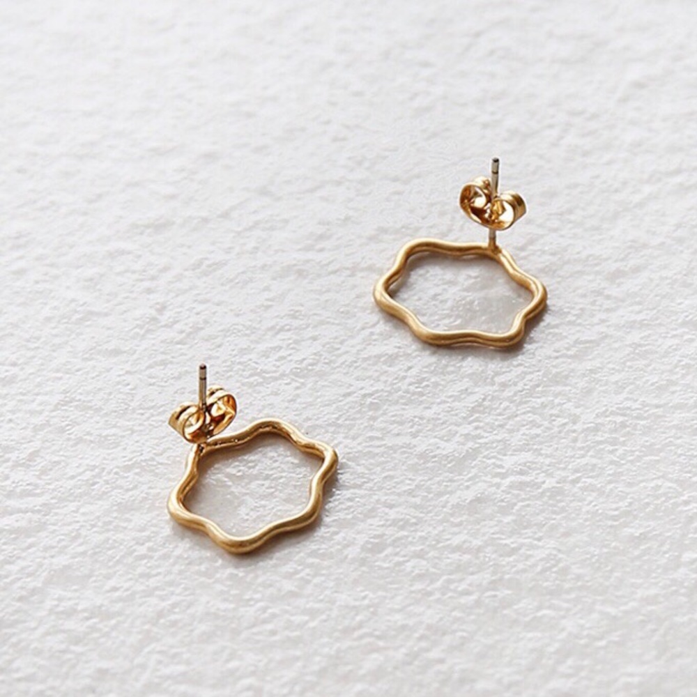 NWOT Madewell Wobbly Circle Stud Earrings - Picture 3 of 5